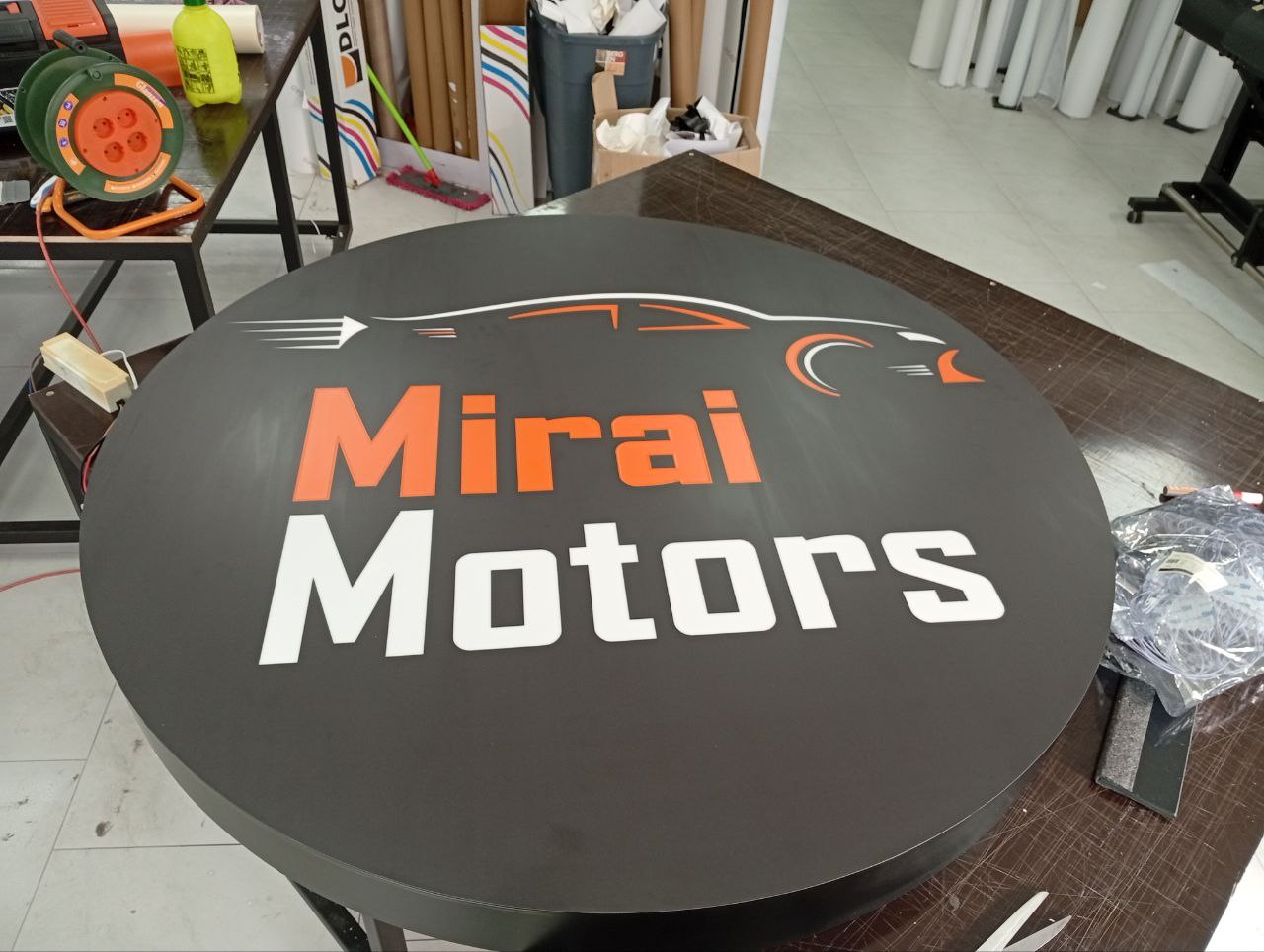 Крышка на световой короб